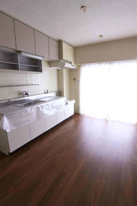 マンション大門の居間・リビング