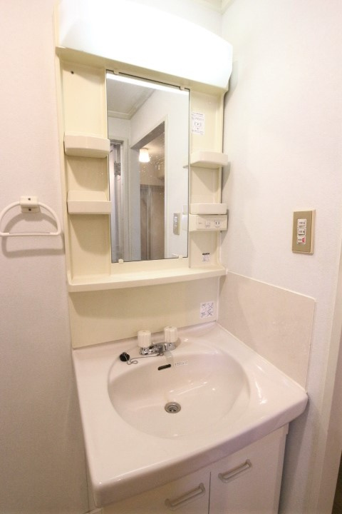 マンション大門の洗面所