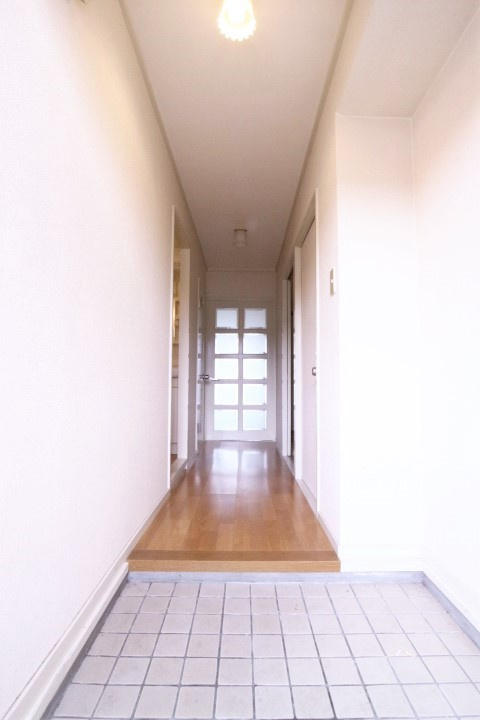 マンション大門の玄関