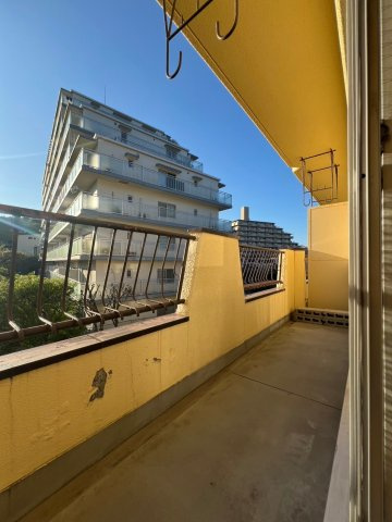 多聞ニューセンターのバルコニー