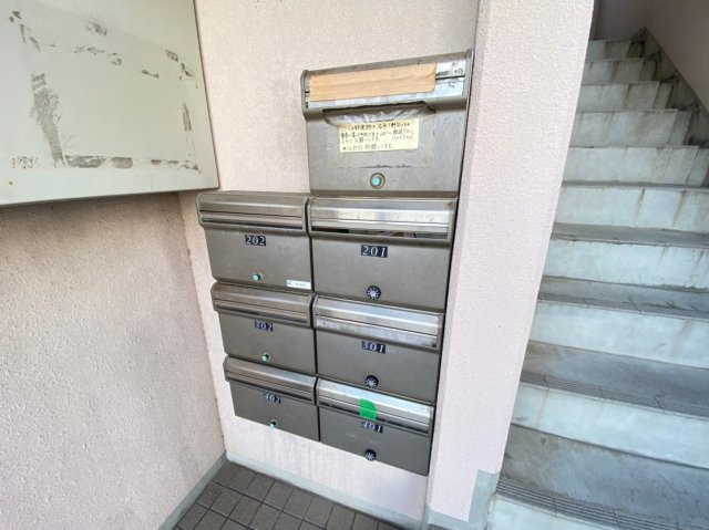 モンテメール仲田のエントランス