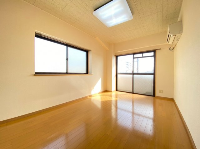 モンテメール仲田の居間・リビング