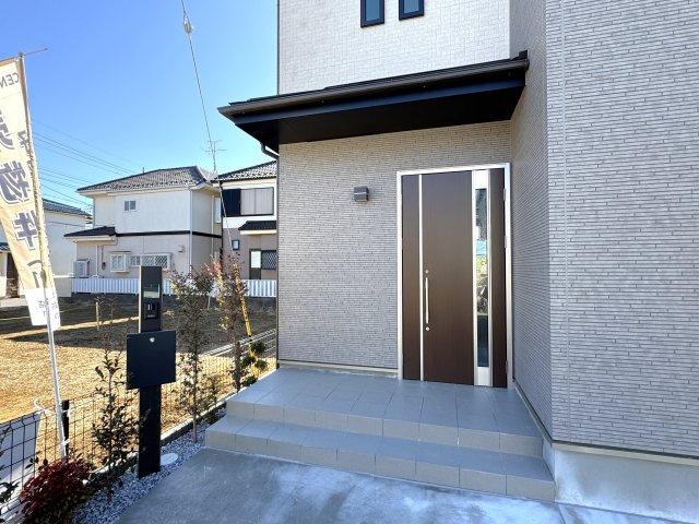 松戸市五香２丁目新築戸建（五香39・40期）のエントランス|エントランス・玄関ポーチ