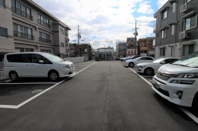 森マンションの駐車場