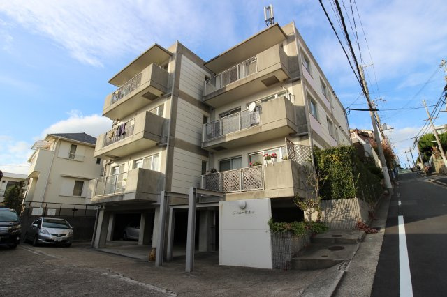 ヴィユー歌敷山の外観