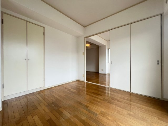 ヴィユー歌敷山の寝室