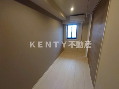 【洋室】 | ロイジェントパークス西馬込 ロイジェントパークス西馬込(402号室) | 個人の部屋や寝室として使える洋室です