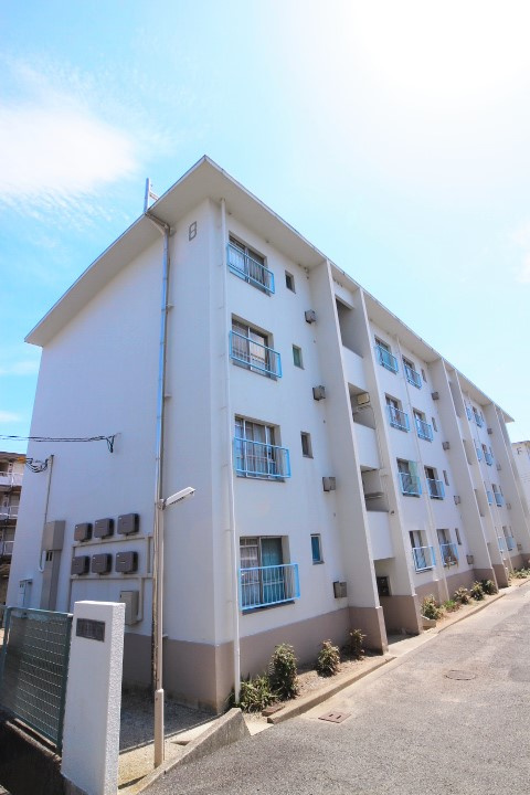 垂水農住団地8号棟