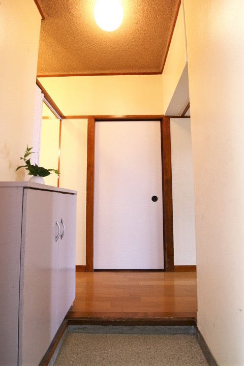 垂水農住団地8号棟の玄関