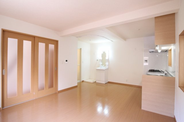 城が山1丁目戸建の居間・リビング