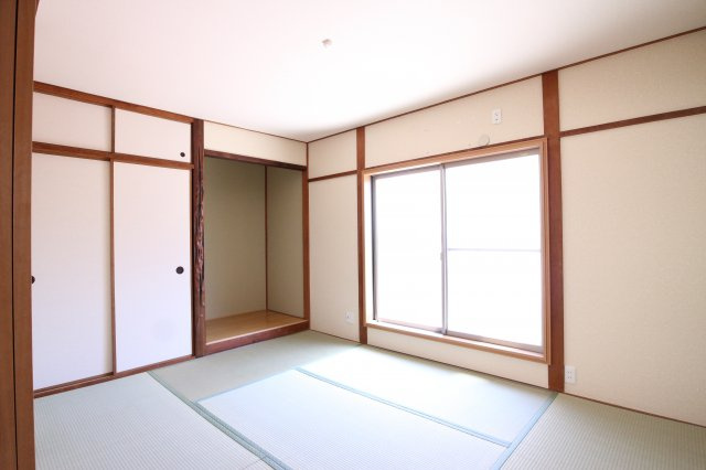 城が山1丁目戸建の寝室