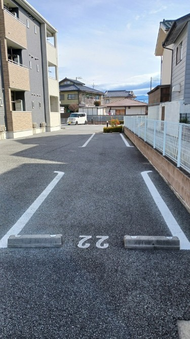 【駐車場】