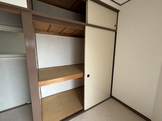 板宿町3丁目戸建の収納