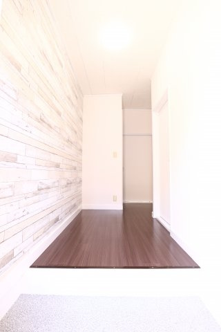 塩屋町６丁目テラスハウスの玄関