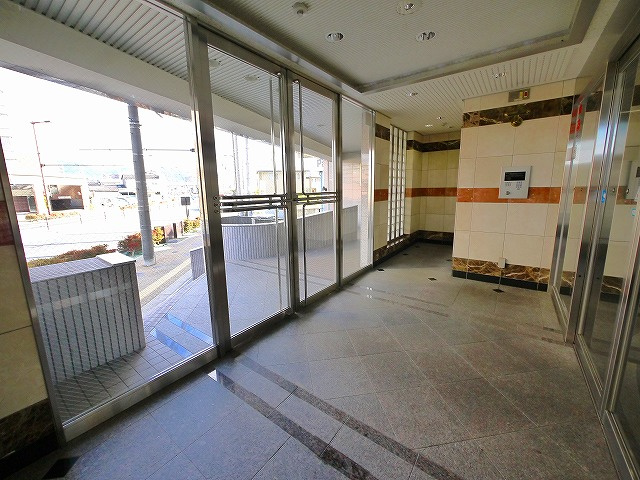 CENTURY・アスカⅩ（10）のロビー|毎日通るロビーはこのようになっています