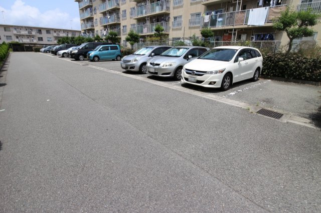 東垂水（4）住宅の駐車場