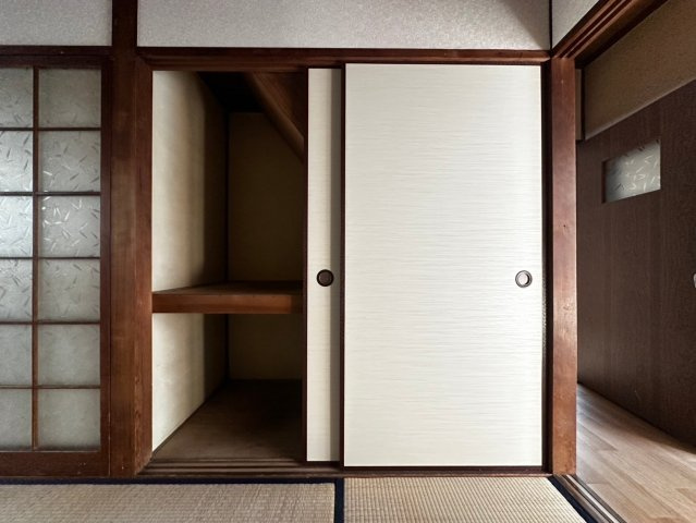 千代が丘1丁目貸家の収納