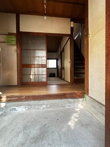 千代が丘1丁目貸家の玄関