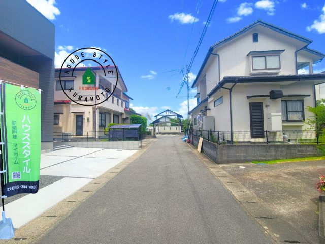 熊本市南区南高江6丁目第1-1棟（1号棟）の前面道路含む現地写真|前面道路です。