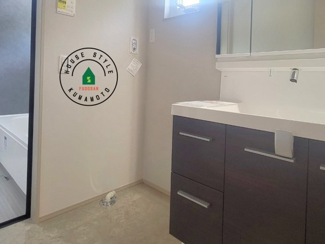 熊本市南区南高江6丁目第1-1棟（1号棟）のランドリースペース|ランドリースペースとなります。広々して有効的にご使用できます。 