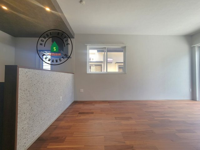 熊本市南区南高江6丁目第1-1棟（1号棟）の居間・リビング|多くの時間を過すことになるリビングだからこそ、いつも穏やかな空間・解放感が味わえ毎日が充実します。