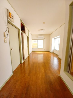 【居間・リビング】 | サンライズ明和 | 約10.5帖