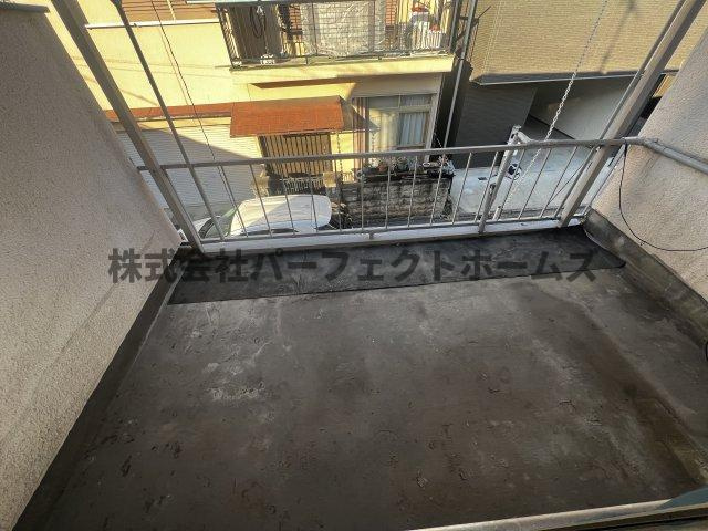 堂山1丁目テラスのバルコニー|暖かな日差しのふりそそぐバルコニー