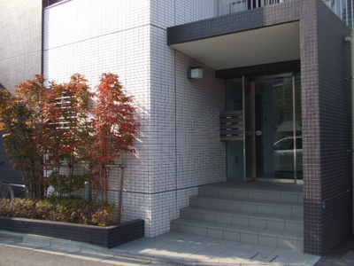 【エントランス】 | 朝日ルミエール