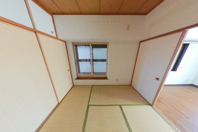 ６４５４２　アメニティ平和通の和室