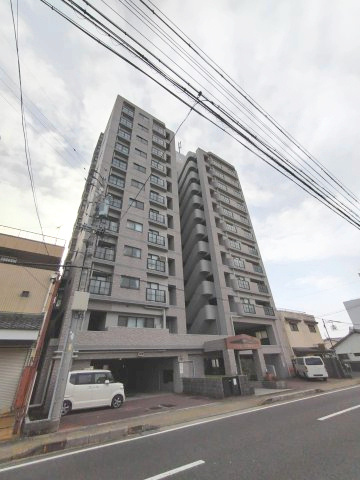 ６４５４２　アメニティ平和通の外観