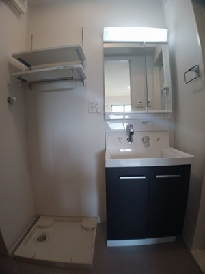 【洗面所】 | アンサンブルⅡ | 明るい洗面所です
