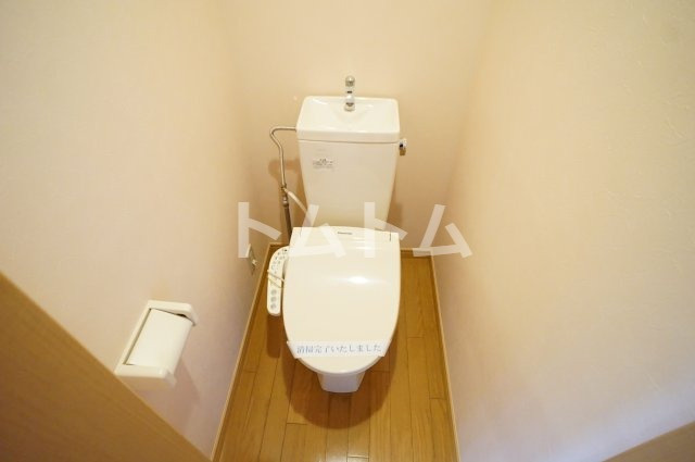 V-ROOM幕張本郷のトイレ|ゆったりとした空間のトイレです