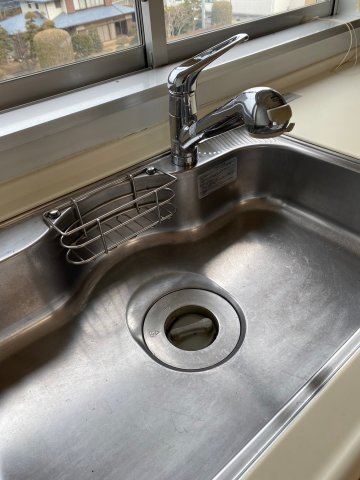 サンクレイドル水戸リアマーレのキッチン|浄水器付きシャワー水栓、生ごみを粉砕してくれるキッチンディスポンサー付き！