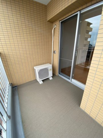 サンクレイドル水戸リアマーレのバルコニー|6ジュノ洋室にはバルコニーも付いています。
