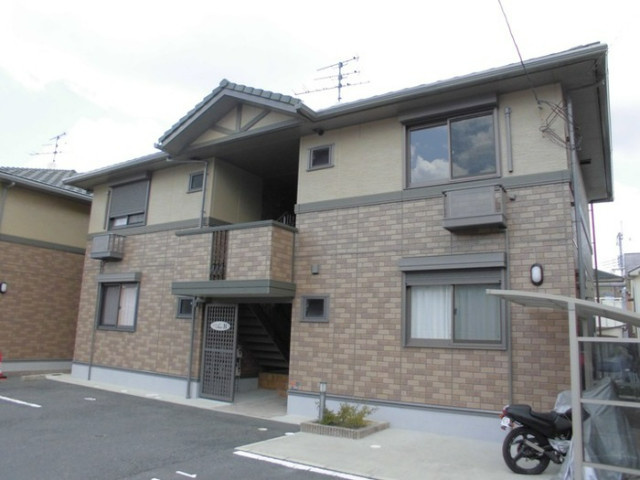 御所市大字元町のアパート