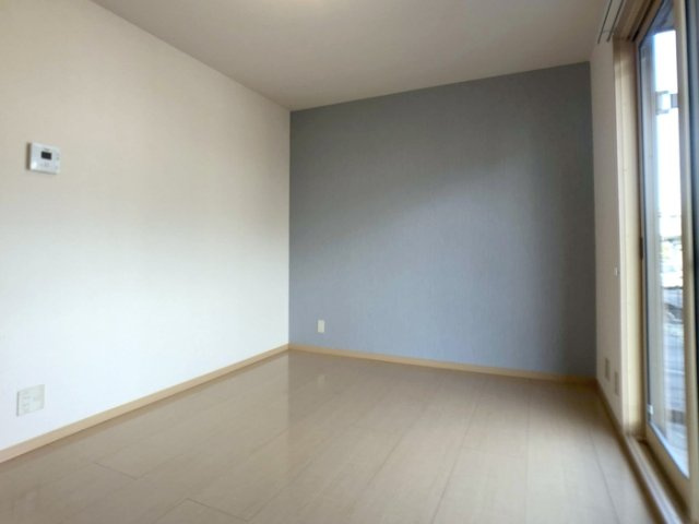 御所市大字元町のアパートの居間・リビング