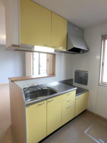 御所市大字元町のアパートのキッチン