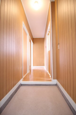 福田ハイツの玄関