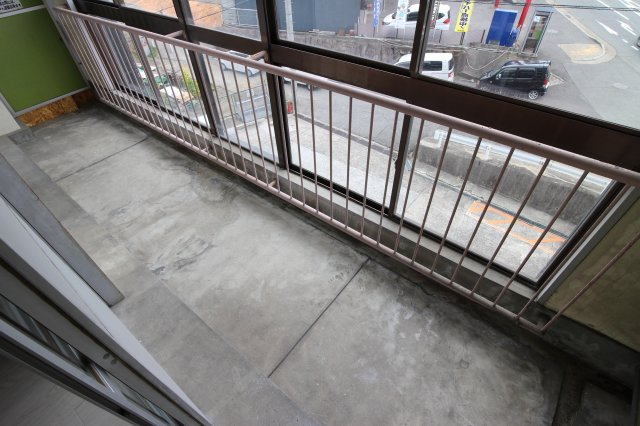 グリーンハイツ松本のバルコニー