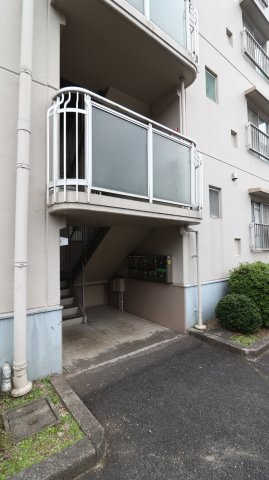 グリーンハイツ白川のエントランス