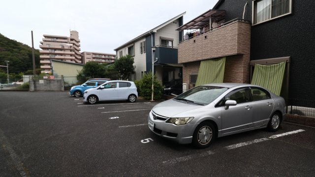 グリーンハイツ白川の駐車場