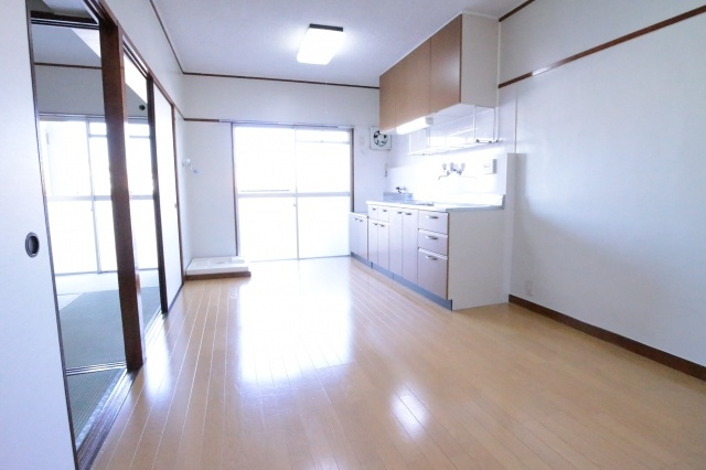 垂水農住団地3号棟の居間・リビング