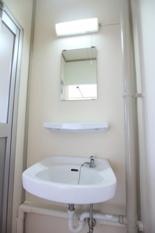 伊川谷住宅の洗面所