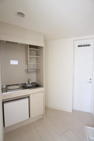 PUPAビルの居間・リビング