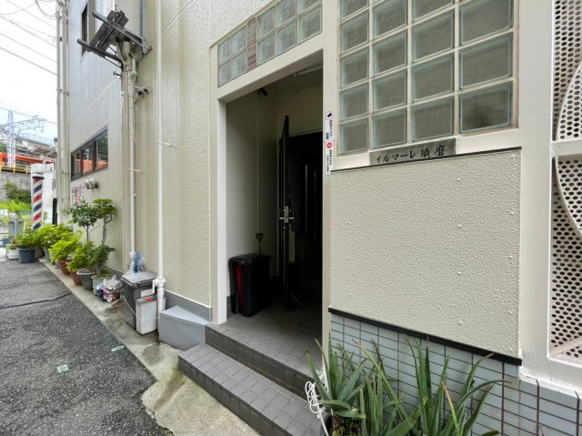 イルマーレ須磨のエントランス