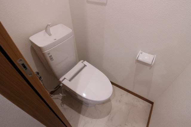 ワコーレヴィアーノ須磨関守町2丁目のトイレ