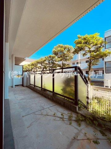 ガーデンハイツ桃山台2番館のバルコニー
