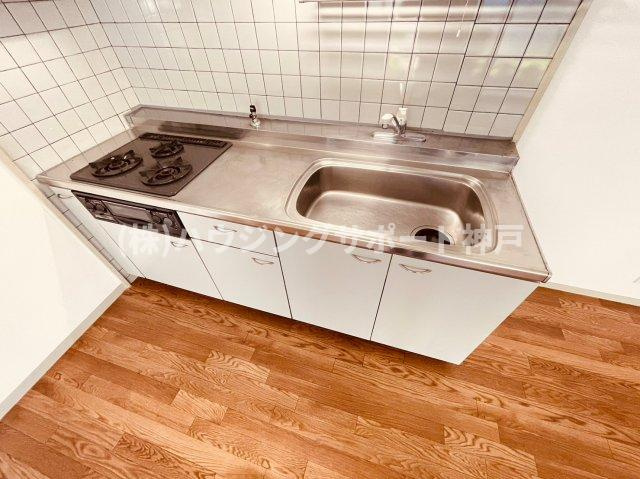 ガーデンハイツ桃山台2番館のキッチン