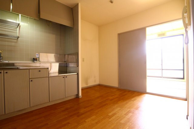 サングレース北別府の居間・リビング