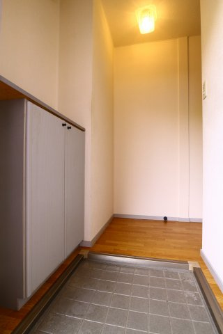 サングレース北別府の玄関